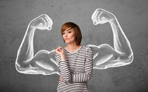 每个人都必须学会变得坚强