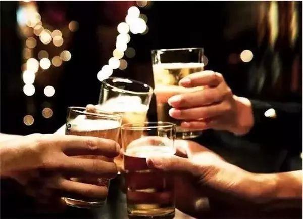 以下是饮酒的经典句子