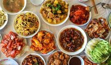 朋友圈晒年夜饭的说说 一家人吃年夜饭的心情说说