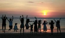 年轻真好的经典句子 老了感叹年轻真好的说说