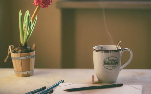 请欣赏编辑所编的关于您感到非常高兴的句子