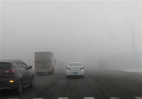 大雾天气会带来很大的不便