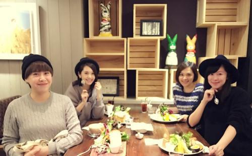 小编收集了一些（快乐聚会的句子）