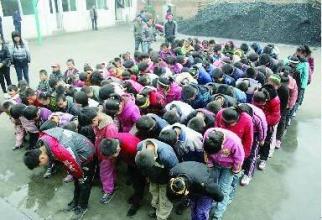   梦见亲人的葬礼