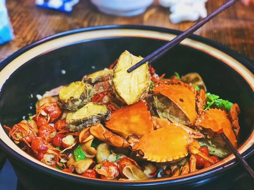 看看小编关于快乐晚饭的句子