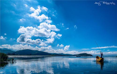 编辑者一路整理了一些关于快乐的句子