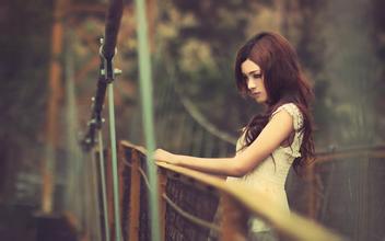     20句关于悲伤的句子  1