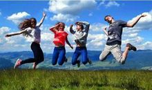 形容出去玩开心的说说