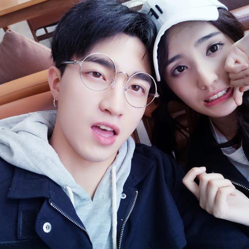 请欣赏小编撰写的关于给予快乐恋人的句子