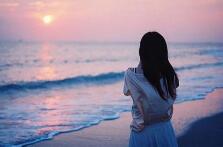 温柔的女孩总是可以吸引许多男孩