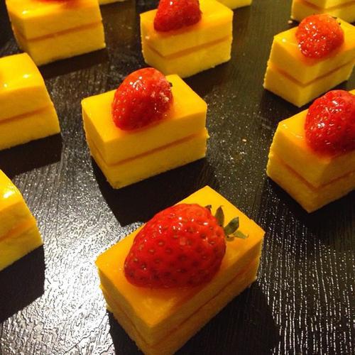 请欣赏小编编写的有关小吃的句子