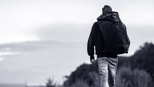 这是考验我们是否足够勇敢面对困难