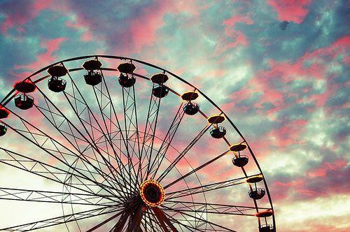 编辑编辑了一些有关旅行快乐和幸福的句子