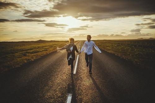 关于写人叙事中的情感有什么句子