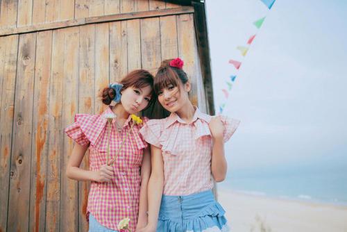 以下是编辑编撰的一些描写姐妹幸福的句子