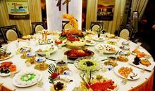 一家人吃团年饭的句子 过年吃年夜饭心情句子