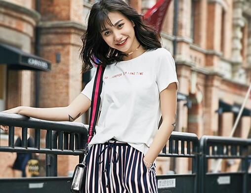 而是亲切的问候