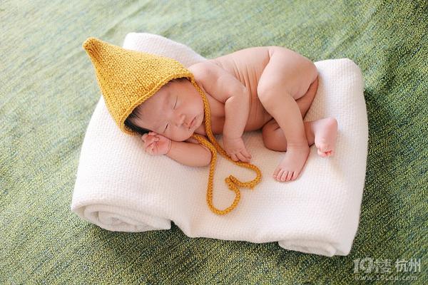 以下是我为大家编写的满月祝福