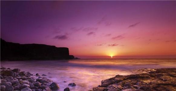 对这个世界的爱是困难的