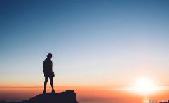 以下是小编为大家表达的对某些人的失望的句子