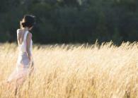 记忆是倒入手掌的水