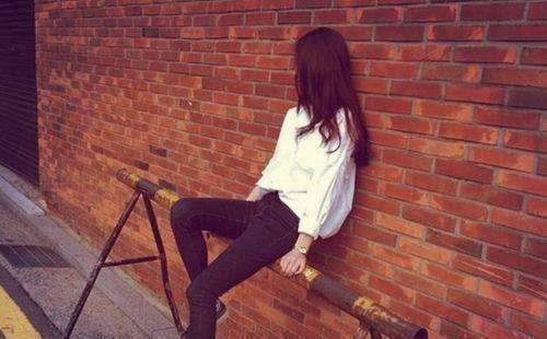 木头一般静止不动