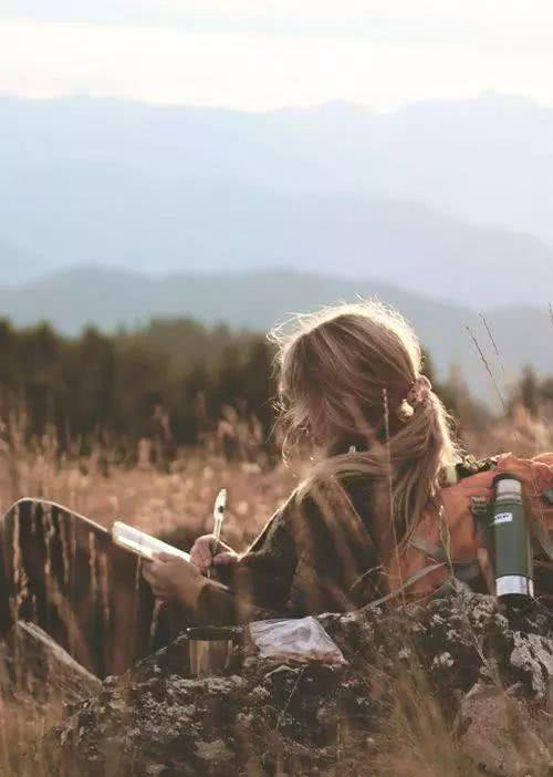 在这个世界上的绝望是容易的