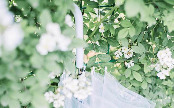 每当我们感到尴尬时