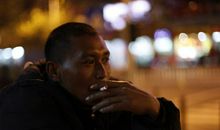 一个人无法入睡的夜里，会想家