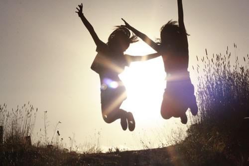    关于幸福生活的思考  1