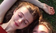 老姐妹相聚说的开心的句子