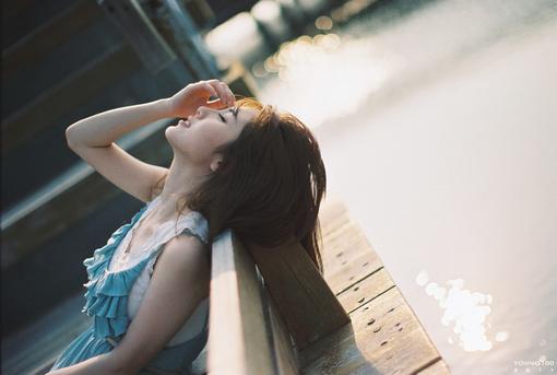 却给我抹去了内心的冲动