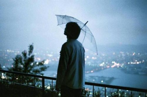 只会让我更加难过