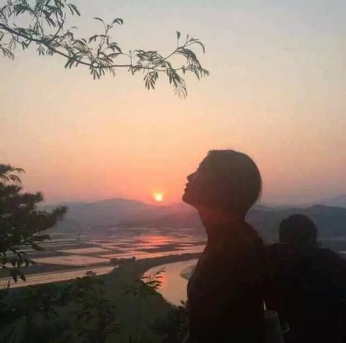 有些恋人最终将成为被抚养人