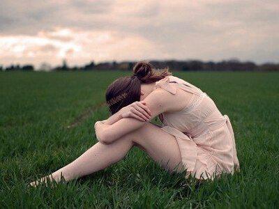 请欣赏由编辑无组织的关于心plug和无奈的句子