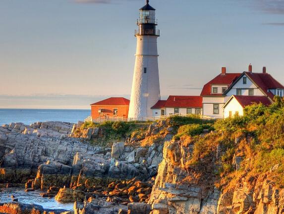 欢乐地庆祝天空