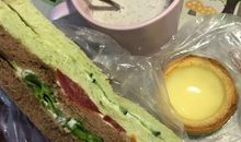 晚上喝牛奶发什么说说 睡前来杯牛奶晚安说说