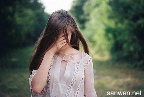 我在河的另一头看着我的青春