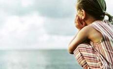 每个孩子最后要看的就是父母对彼此感到失望