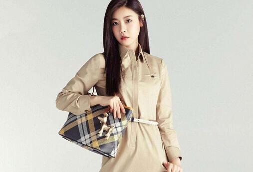    1：我读了成千上万册的书