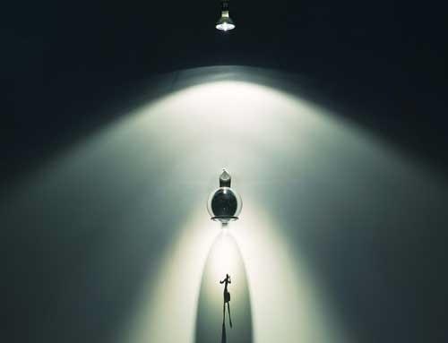 突然从梦中醒来是一种快乐