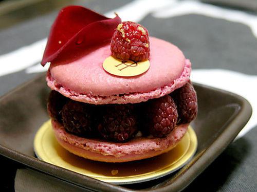 吃甜食通常会使人高兴