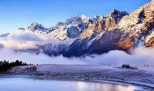 描写玉龙雪山的诗