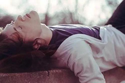 这种情绪很快就会持续很长时间