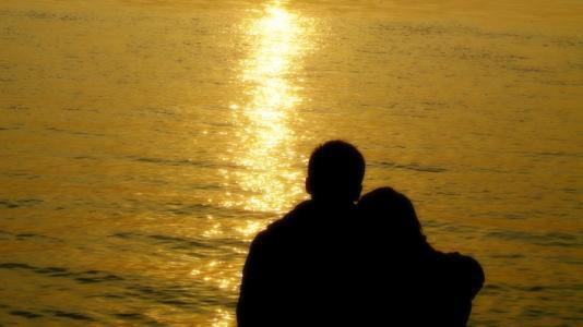 而且意味着即使他一生中有痛苦的一刻