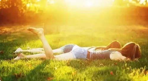 抚摸着我们无敌的灵魂