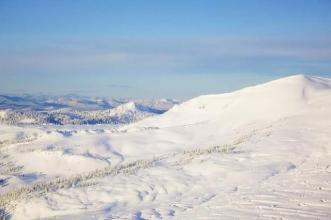 怀着满怀希望的心向前看