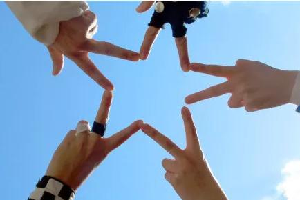 可以清除道路上的灰尘