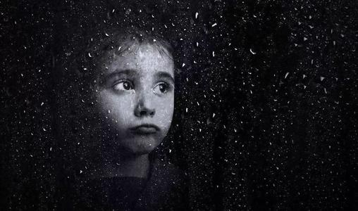 一次背叛和一次意外足以使之消亡