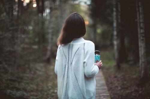 但现在却如此宁静而朴实